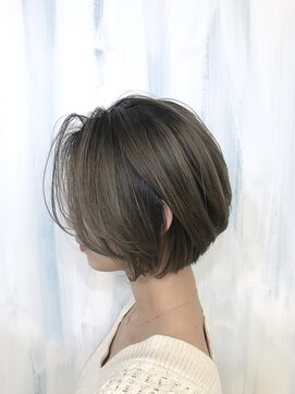 アップ(A+hair) 大人かわいい_ 小顔 ショート外ハネボブアッシュブラウン