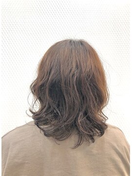 クオリス 上福岡店(QUALIS) ウェーブ/ミディアム/無造作パーマ/30代40代/デジタルパーマ