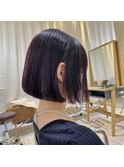 ぷつっと収まる重めボブ