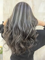 ラビス 浦和(Lovis) 魅力倍増カール/セミディ/シアーカラー/ダークアッシュ/姫カット