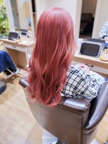 ヘアーアンドスパ フラップス(FLAPS) フェミニンピンク