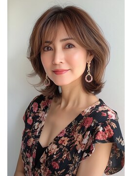 アヴァンス プロデュース バイ エガオ 大阪梅田店(AVANCE. PRODUCED by EGAO) 50代大人のミディアムカット+レイヤーカット＋ハイライト