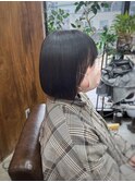 【山本智文】黒髪ボブサイドバング