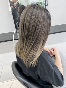 ユニークノベル 中央林間(unique novel) 伸びても根本が気にならないバレイヤージュ