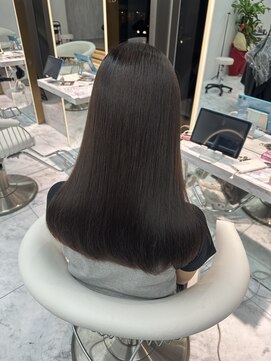 ロンドルピナス 小倉(Lond Lupinus) 黒髪カタログ/オリーブグレー/ココアベージュ/小顔に見せるヘア