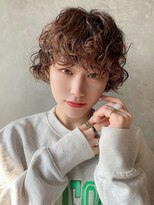 ホロ(hollo)&nbsp;マッシュショートパーマボブウルフレイヤーパーマ