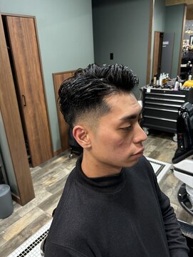 スタンドバーバー 柏(STAND BARBER) MEN’S/リバースセンターパート/ニュアンスパーマ/柏