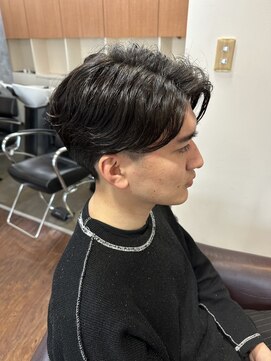 スリーク 吹田店(Sleek) センターパートスタイル