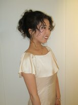 ビューズ(VIEWS) 結婚式参列パーマヘアアレンジ海外セレブヘアセット