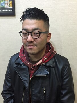 コアズヘア(Core(s)hair) サイドandバックショートロンパーン