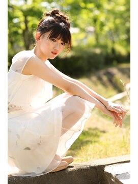 オーバーキャプテンネイキッド(OVER CAPTAIN NAKED) カジュアルお団子アレンジ×外ロケ撮影プラン