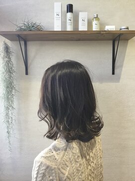 ステラルーチェ(STELLALUCE) 外ハネミディアムボブ