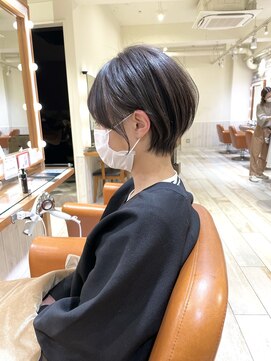 ネオリーブ クタ 町田店(Neolive kuta) 大人ショート【町田、町田駅220220】