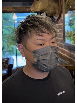 バレス 田町(BALES) [スキンフェード/ツイストスパイラル/田町]