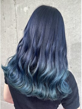 ガルボ ヘアー(garbo hair) #高知美容室 #グラデーション #ブルーブラック #青 #10代 #20代
