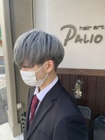 ヘアーアートパーリオ 駅南店(hair art PALIO) 前下がりマッシュ”シルバーカラー”