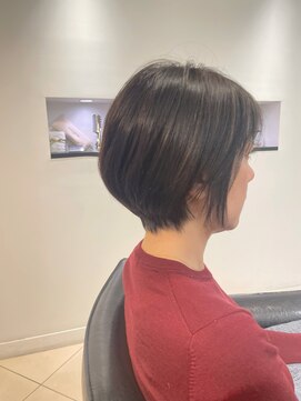 ラブクロムトーキョー オモテサンドウ(LOVECHROME OMOTESANDO) ツヤ髪白髪活かし☆大人モード。ダークアッシュ　白髪ぼかし