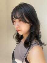 顔まわりカットフェイスレイヤー後れ毛カットミディアムレイヤー