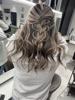 キング 枚方店(K!ng)&nbsp;【枚方、高槻、梅田】ホワイトハイライト