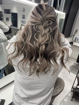 キング 枚方店(K!ng) 【枚方、高槻、梅田】ホワイトハイライト