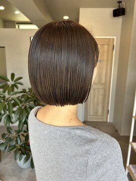 チラックス(ChilluX) まとまるぱつっとボブヘア