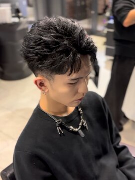 アウル 心斎橋(owl) フェザーショート/刈り上げ/フェード/センターパート