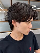 毛流れハンサムショートセンターパートメンズ黒髪爽やか