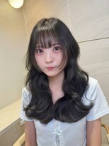 ミズチャーム(Ms.CHARM)&nbsp;イルミナカラー/顔周りカット/レイヤーカット/外苑前