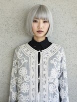 ドロシー(dorothy) ホワイトシルバー ボブ