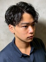 ディスイズバーバーサード(THIS IS BARBER 3rd)&nbsp;束感 サイドパート ニュアンスパーマ 刈り上げ 20代