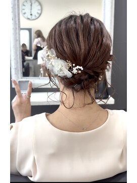 ユラ(YURA) ショートヘア シニヨン 【姫路/姫路駅/韓国風】