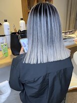 ブレイズヘアー(BLAZEhair) 【ハイトーンデザイン】ホワイトバレイヤージュ×ブリーチ2回