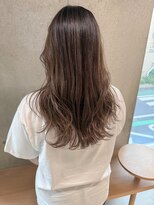 エウペ 渋谷(WEUPE)&nbsp;斜めバング/グレージュカラー/デザインカラー/シルキーベージュ