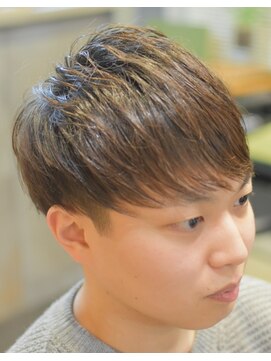ヘアアイラッシュ リベット(hair eyelash RIVET) サイドパート×マッシュ