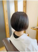 ショートボブ