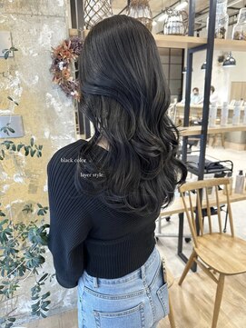 エレン(E L E N) 透明感たっぷりカラー