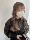 ミルクティーベージュ