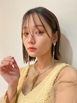 ニモ(NIMO.) 地毛風カラーミニボブベージュ内巻きボブ切りっぱなしくびれボブ