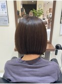 切りっぱなし肩上ボブ