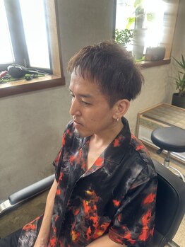 カットマスター(CUTMASTER)の写真/高岳駅4分で通いやすい♪ おしゃれ＆ナチュラルで清潔感◎ 周りから褒められる再現性の高いスタイルに★