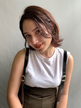 サングース(Sungoose) <sungooseTOKYO>センターパート耳掛けボブ