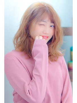 クレール 塚口店(CREER) ナチュラルなクセ毛風 無造作ミディ 【ミルキーベージュ】_3