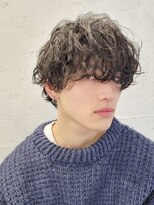 フィフス 原宿(fifth)&nbsp;シースルーマッシュ無造作波巻きスパイラルパーマツイストパーマ