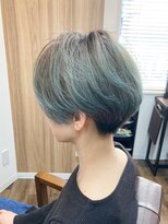 ベッカ(Becca) ハンサムショート