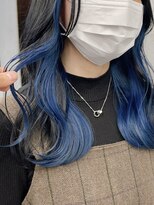 インナーカラーイヤリングカラーショコラアッシュ波巻きベージュ
