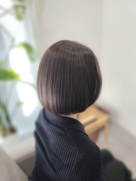 ツナグ(TSUNAGU) 質感と量感にこだわってつくるショート☆ツヤツヤグレージュ