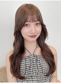 顔周りレイヤーカットくびれヘアミルクティーベージュカラー
