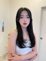 ボタン ハカタ(VOTAN hakata)&nbsp;博多/韓国ヘア/前髪顔周りカット/レイヤー/黒髪センター分け