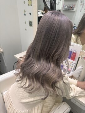 ラピス 池袋(Lapis) ホワイトグレージュ