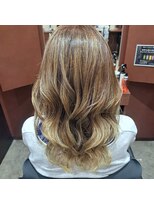 キュア 津田沼店(cure)&nbsp;バレイヤージュ風ハイライト=バレイライト